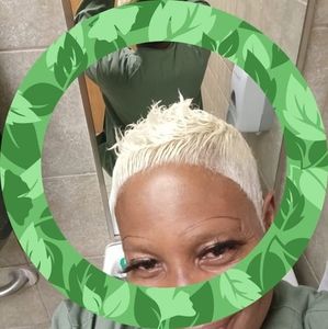 Meet your Posher, Rhonda